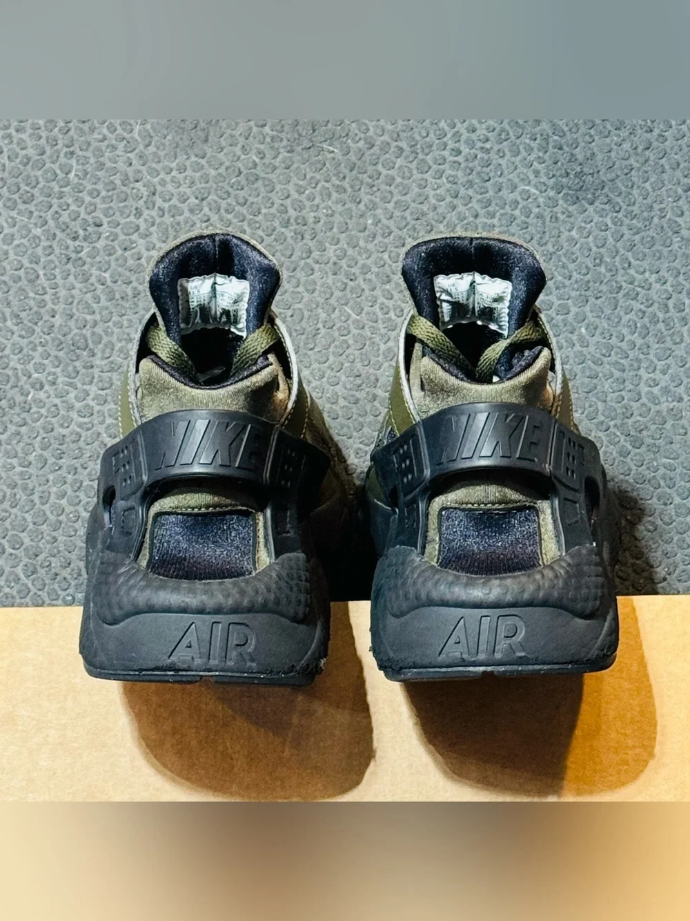 Nike Air Huarache PRM ‘Olive Black’ 2022 (Sz 11.5M)